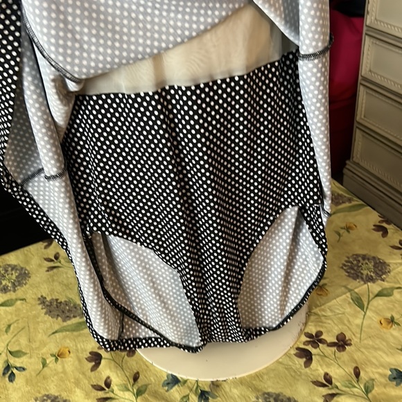 Black and White polka dot with white and yellow daisies swim dress Size 16W - Picture 2 of 5